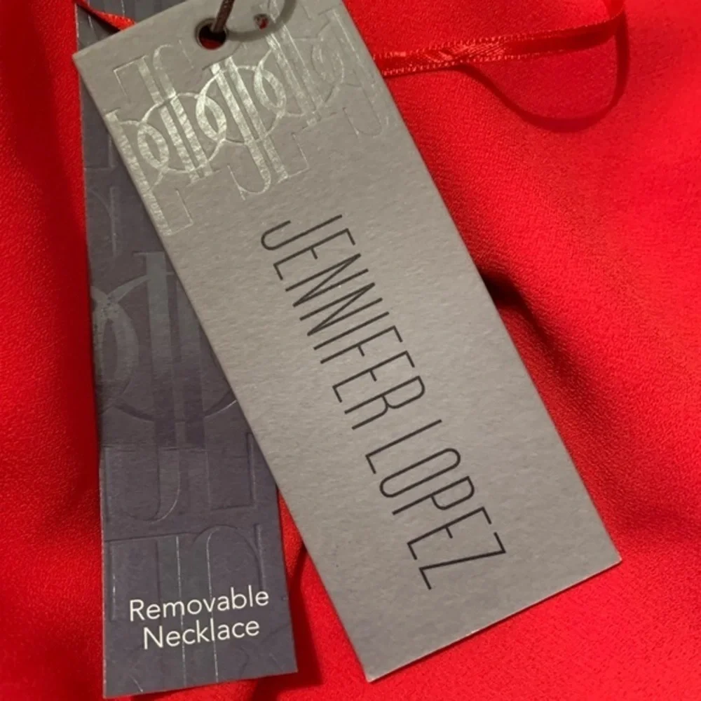 Jennifer Lopez Red Top with Removable Necklace NWT - Picture 8 of 9